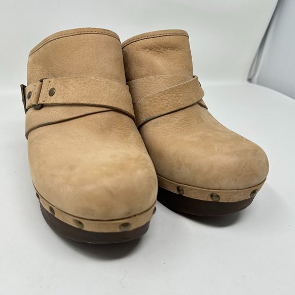 UGG Nubuck Leather Studded Slip On Wedge Mules Heels Womens - Picture 11 of 15